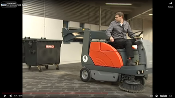 Vorschau zum Video Aufsitz-Kehrmaschine Hako Sweepmaster 1200-RH mit Hochentleerung von Stangl