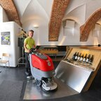 Hako Scrubmaster Scheuersaugmaschine für Weingüter von Stangl