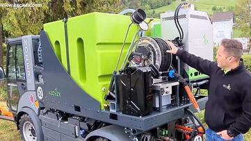 Unkrautbekämpfung mit Heißwassertechnik von Keckex, auf Multicar Geräteträger von Stangl