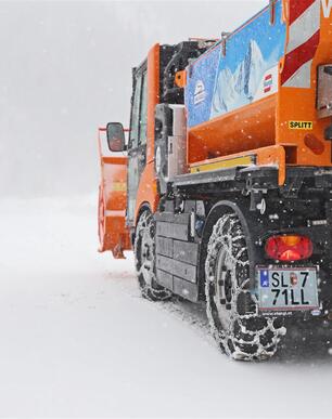 Winterdienst mit Multicar M29 von Stangl
