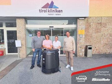 Tirol Kliniken in Natters führen die Unterhaltsreinigung mit einem CenoBots Reinigungsroboter von Stangl durch