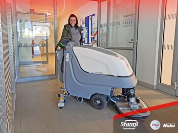 im Rehazentrum in Münster, reinigt Sodexo mit einer neuen Hako Bodenreinigungsmaschine von Stangl