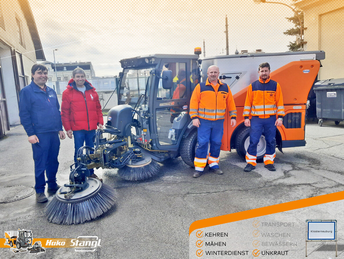 Bauhof der Stadtgemeinde Kolsterneuburg übernimmt neue Kommunalmaschine von Stangl