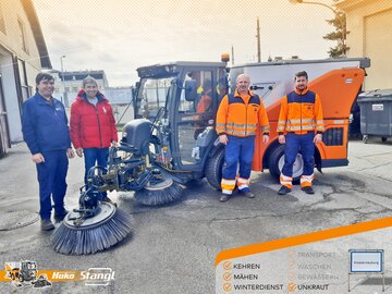 Bauhof der Stadtgemeinde Kolsterneuburg übernimmt neue Kommunalmaschine von Stangl