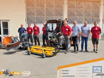 Kehren, Mähen, Winterdienst, alles mit einer Hako Kommunalmaschine von Stangl für den Bauhof von Bad Radkersburg