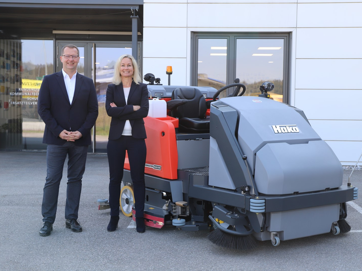 Neuer Stangl Vertriebsleiter der Sparte Reinigungstechnik Robert Schmid gemeinsam mit Judith Stangl-Widmar