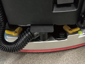 Einfache Wartung des autonomen Reinigungsroboters CenoBots L3 von Stangl 