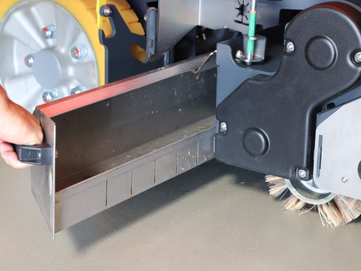 Bodenreinigungsmaschine Hako Scrubmaster B260-R WB  von Stangl Variante mit Walzenbürstendeck