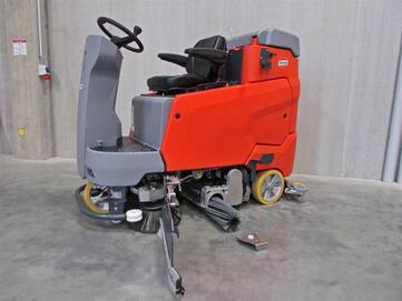 Bodenreinigungsmaschine Hako Scrubmaster B175-R WB von Stangl Variante mit Walzenbürstendeck