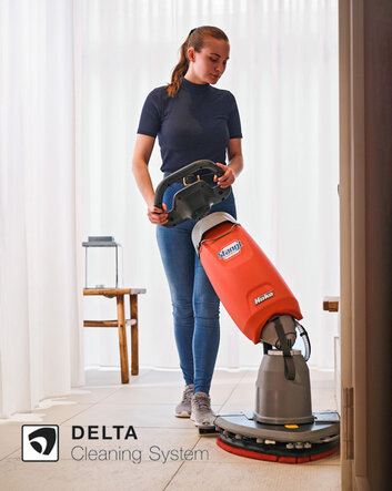 Kompakte Bodenreinigungsmaschine B5 reinigt mit dem neuen Delta-Cleaning-System in jede Ecke