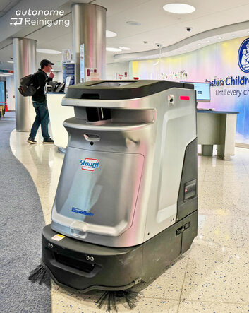 Cenobots SP50 Kehrroboter von Stangl, autonome Kehrmaschine zur trockenen, staubfreien Bodenreinigung