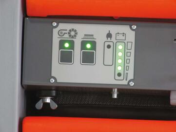 Kontrollanzeige der Hako Kehrsaugmaschine Sweepmaster B500 von Stangl 