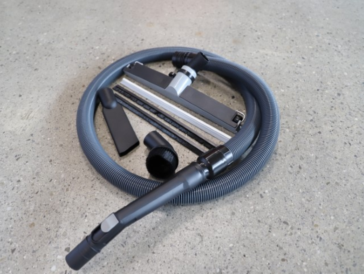 StaVac 423 Pump-Eco Wasser-Pumpsauger von Stangl ausgestattet mit vielfältigem Zubehör