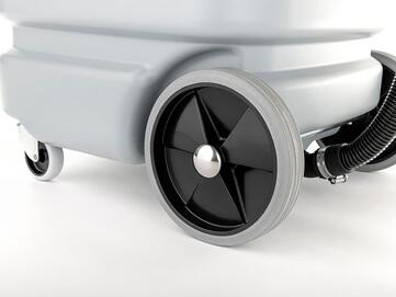 Schwenkräder und Räder mit großem Durchmesser des StaVac 90 Schlamm- und Wassersauger von Stangl