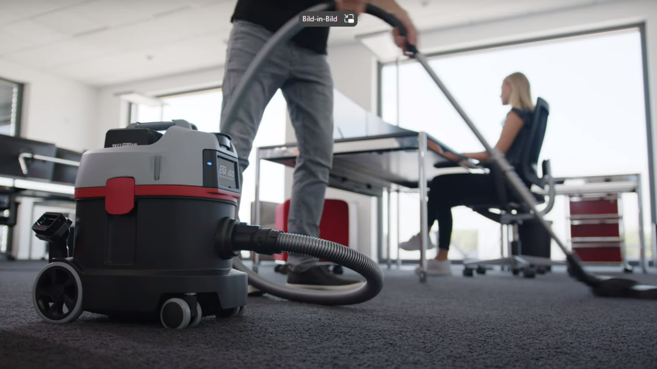 Akku-Sauger StaVac Go Plus von Stangl  mit niedrigem Schalldruckpegel bestens für den Einsatz in stark frequentierten Bereichen geeignet 