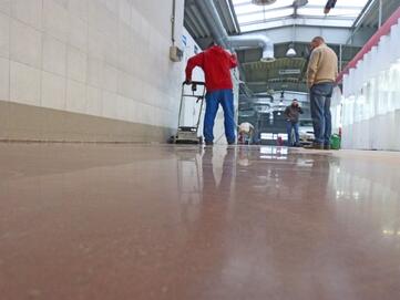 Große Flächenleistung mit der Einscheibenmaschine EU 510 von Stangl