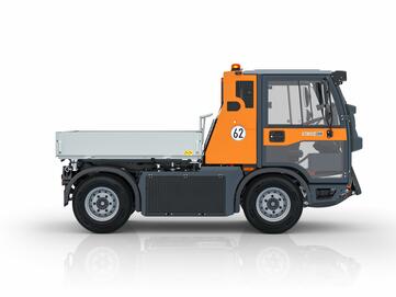 Multicar M29 Schmalspur-Geräteträger von Stangl, für kommunale Einsätze am Bauhof und in der Gemeinde, wie Winterdienst, Mähen und vieles mehr