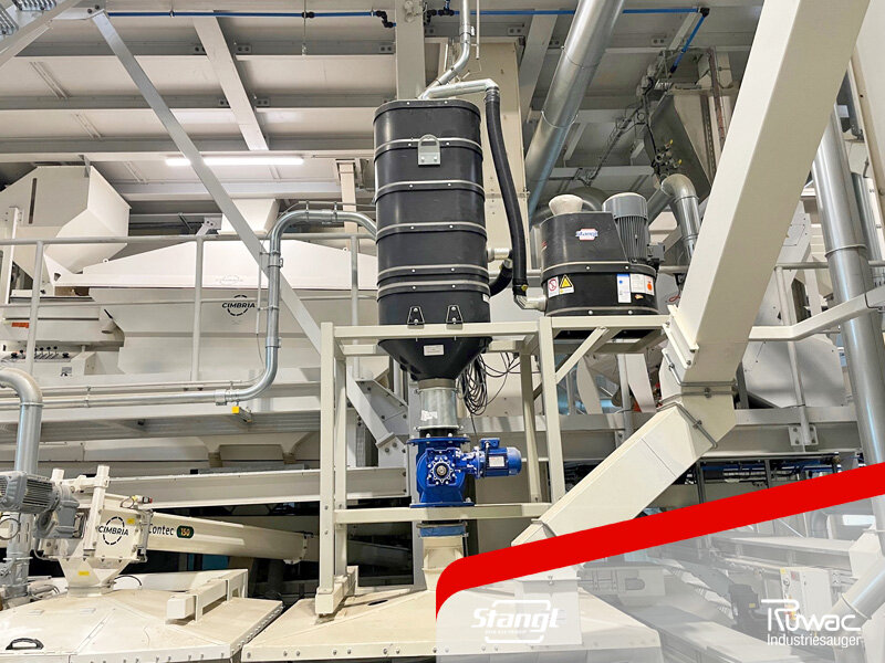 Saatbau Linz hat für den Standort Pöttelsdorf eine neue stationäre Ruwac Sauganlage von Stangl in Betrieb genommen