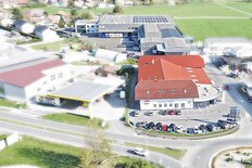 Luftaufnahme Steindorf bei Straßwalchen Stangl Reinigungstechnik mit Werk 1 und 2