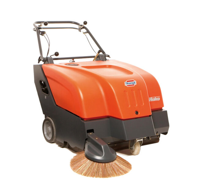 Hako Sweepmaster 800 Kehrsaugmaschine von Stangl so leistungsstark und komfortabel wie eine Aufsitzkehrmaschine