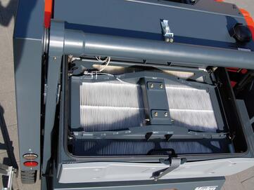 Kassetten-Filtersystem der Aufsitz-Kehrmaschine Hako Sweepmaster 1500-RH von Stangl 