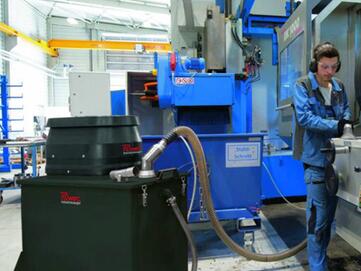 Industriesauger Ruwac R11 von Stangl in der Aluminiumbearbeitung zum Absaugen von Mettallspänen