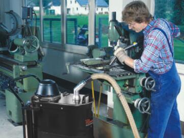 Industriesauger Ruwac R10 von Stangl in der Metallbearbeitung
