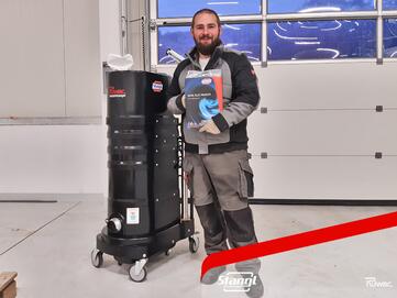 Stangl Kunde übernimmt einen neuen Industriesauger in Traboch