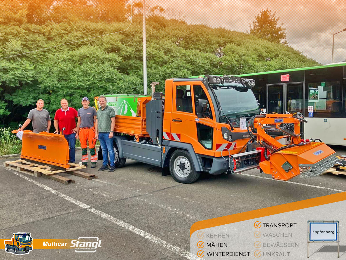 an Stadtgemeinde Kapfenberg wurde von Stangl ein neuer Multicar, zum Mähen und für den Winterdienst übergeben, mit Winterdienstausrüstung und Böschungsmäher