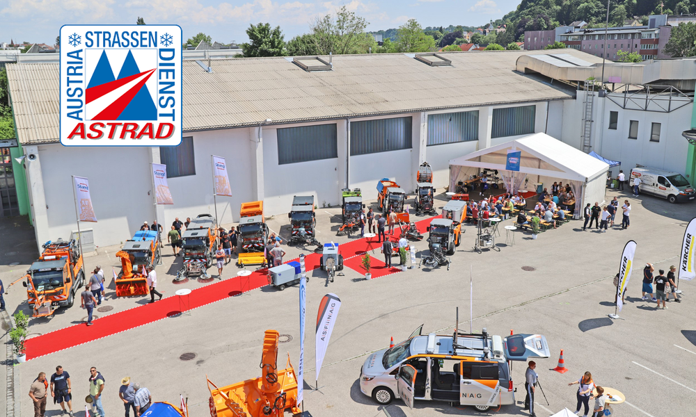 Stangl präsentiert auf der Astrad 2023 die gasamte Bandbreite an Kommunalmaschinen und Anbaugeräten für jede kommunale Anwendung.