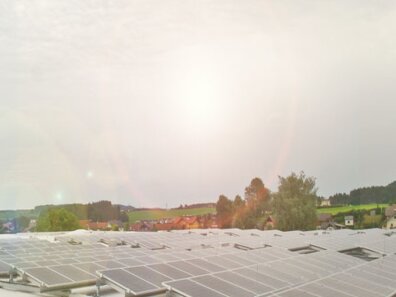 Photovoltaik bei Stangl Straßwalchen spart 50 Tonnen CO2 im Jahr