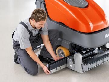 Integrierte Schmutzaufnahme der Stangl Putzmaschine B70