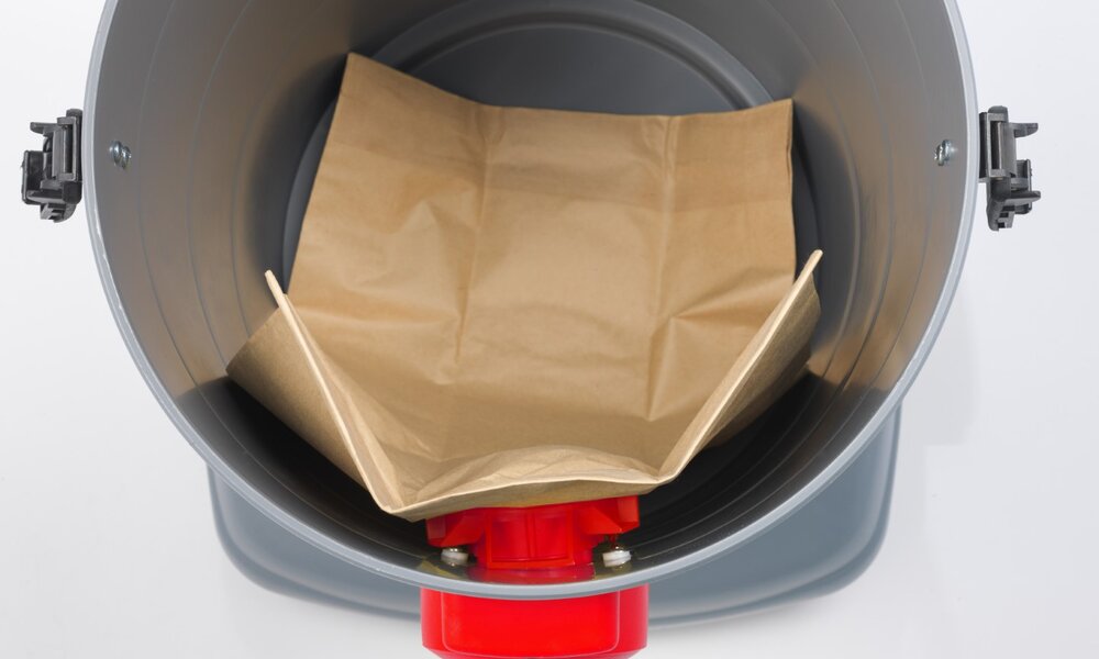 Saugbehälter und Papierfilterbeutel des Nass-Trockensauger StaVac 22 Profi von Stangl 