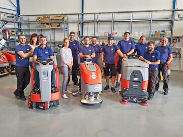 Teamfoto des Stangl Kundendienst Reinigungstechnik Ost