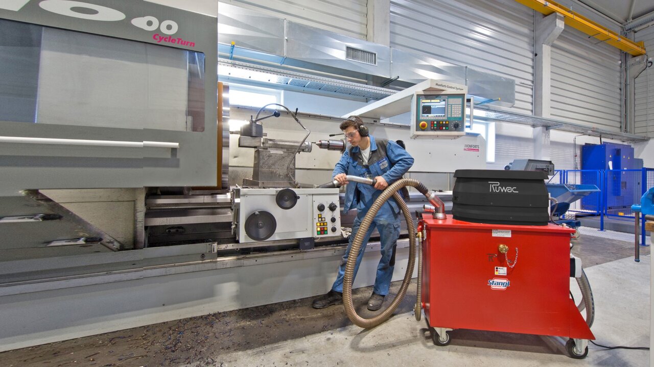 Stangl Industriesauger von Ruwac zur Absaugung von Späne