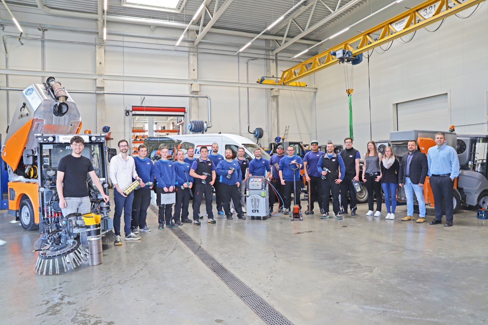 Teamfoto Stangl Kundendienst Kommunaltechnik 24h Service