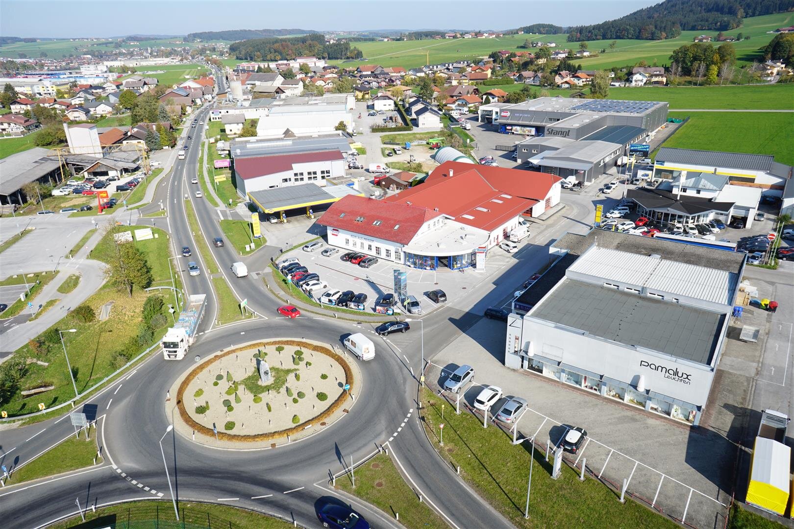 Luftaufnahme Steindorf bei Straßwalchen Stangl Reinigungstechnik mit Werk 1 und 2