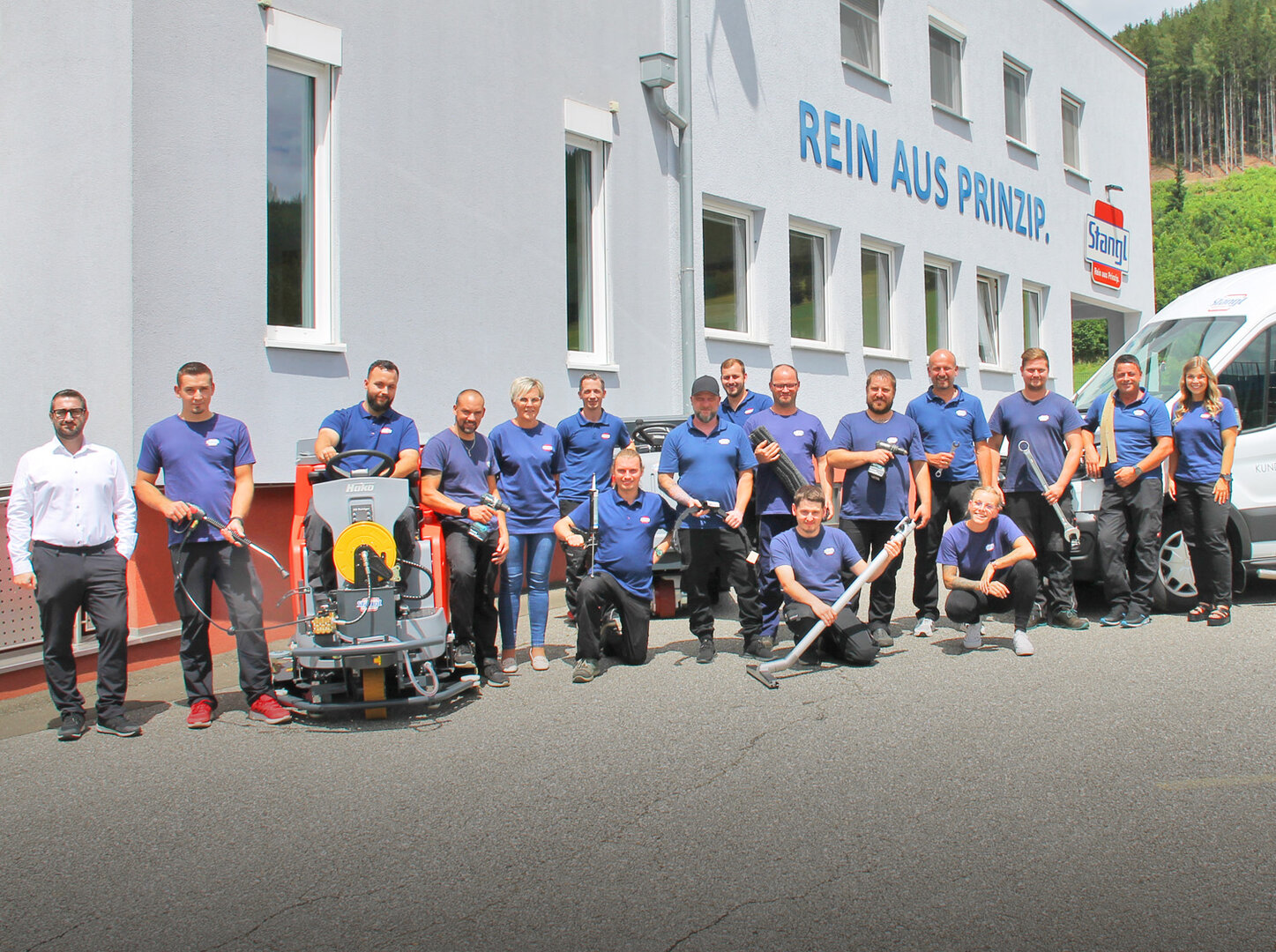 Teamfoto des Stangl Kundendienst Reinigungstechnik Süd