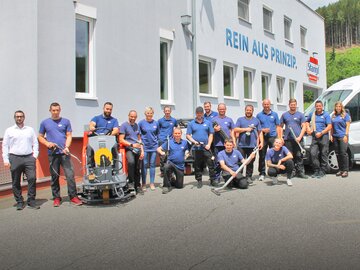 Teamfoto des Stangl Kundendienst Reinigungstechnik Süd